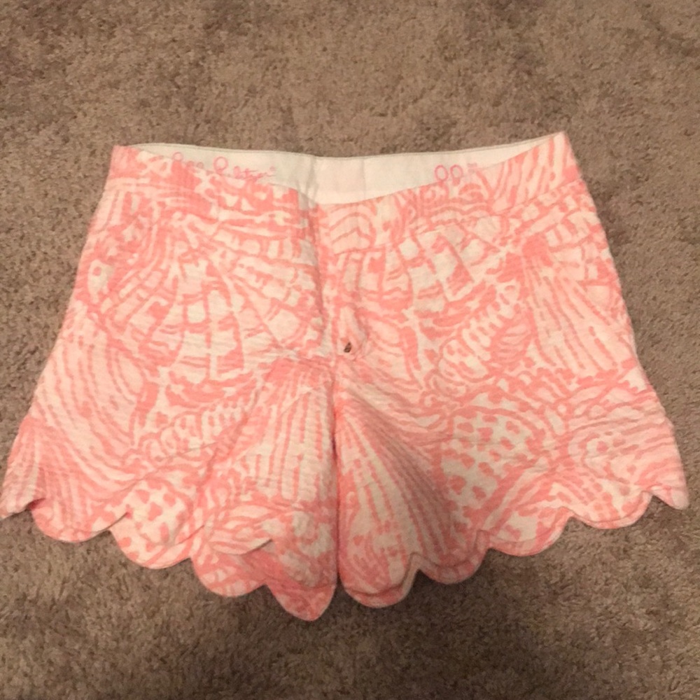 Lilly Pulitzer scallop shorts